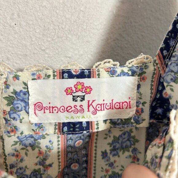 Princess Kaiulani Hawaiian Maxi Floral Dress L 16 Short Sleeves Lace Hem Boho - Picture 8 of 9